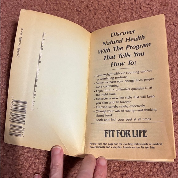 Fit for Life Book by Harvey and Marilyn Diamond - Picture 3 of 9